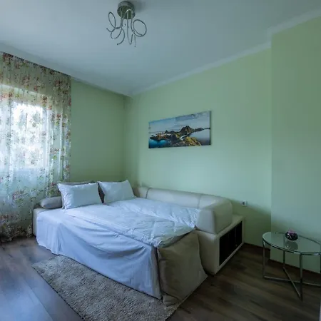 Julie Center Διαμέρισμα *