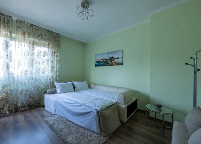 Julie Center Appartement *