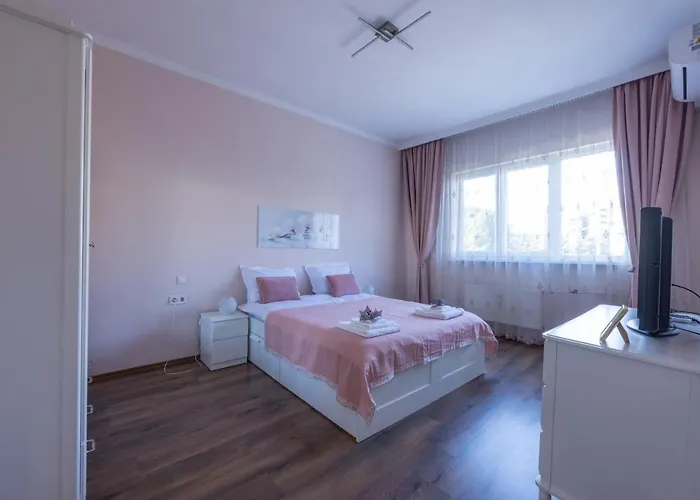 Julie Center * Sofia